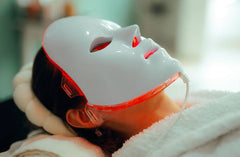 RED light face mask